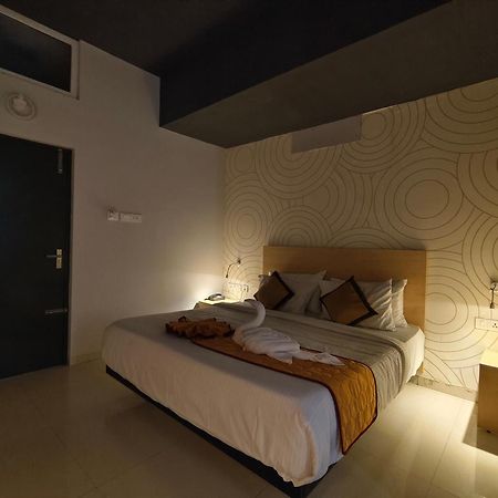 Skyry Residency Tidel Park Hotel Kojambuttúr Kültér fotó