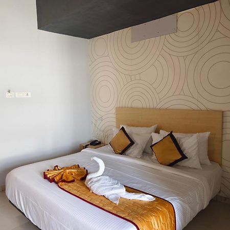 Skyry Residency Tidel Park Hotel Kojambuttúr Kültér fotó